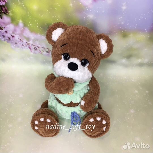 Вязаная игрушка мишка