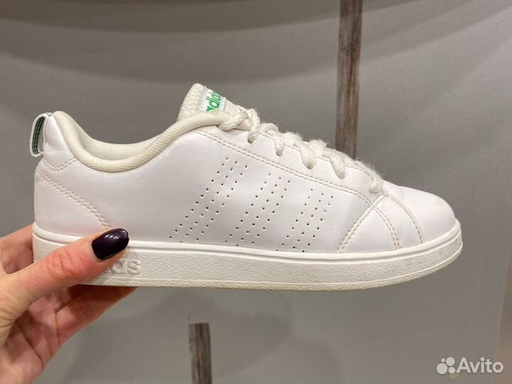 Кроссовки adidas размер 34