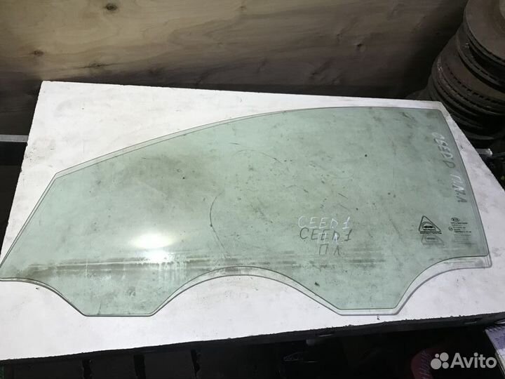 Стекло переднее левое Kia Ceed 1