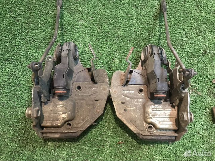 Замки дверные Mercedes w124