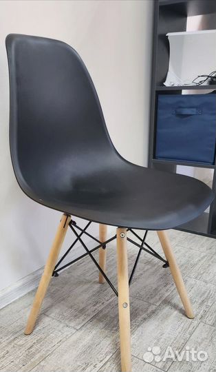 Комплекты стульев 4 шт. новые