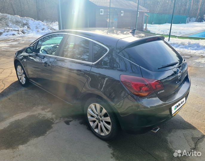 Opel Astra 1.4 МТ, 2010, 166 000 км