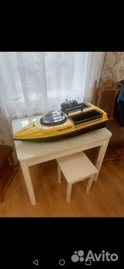 Прикормочный кораблик