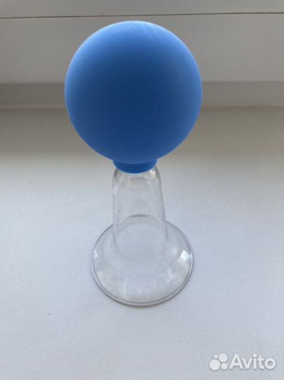 Молокоотсос с пластиковым резервуаром