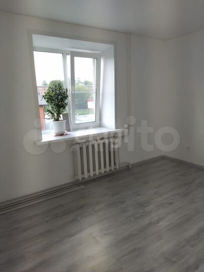 2-к. квартира, 43 м², 3/5 эт.