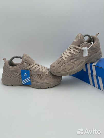 Кроссовки adidas