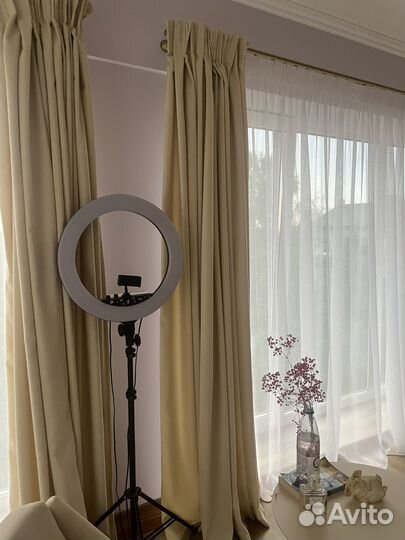 Кольцевая лампа со штативом