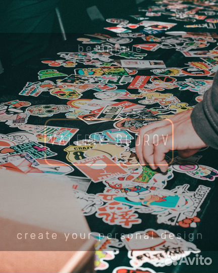 Печать наклеек, этикеток, стикеров, флаеров