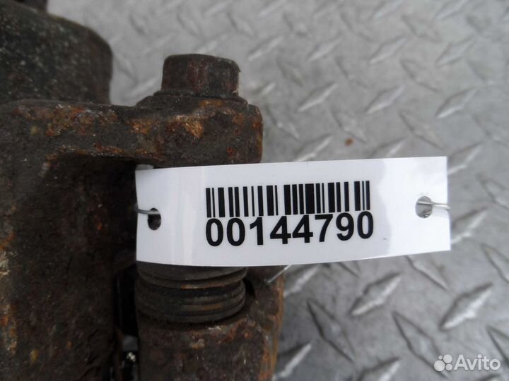 Суппорт передний правый Nissan Murano Murano I (Z5