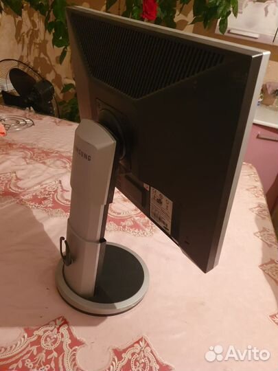 Монитор Samsung 75 герц