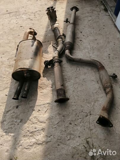 Глушитель Митсубиси каризма