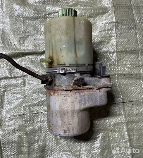 Насос эур Skoda Fabia 2001г 1.4 AUB