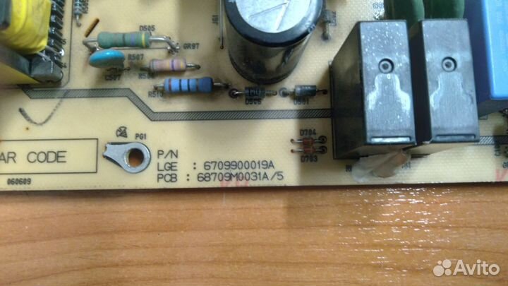 Блок питания LG42PC3RV