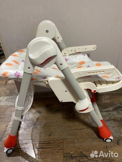 Стульчик для кормления babyton