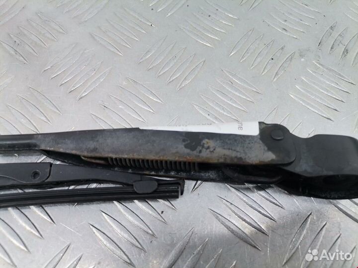 Щеткодержатель задний Opel Vectra B рест. 2001