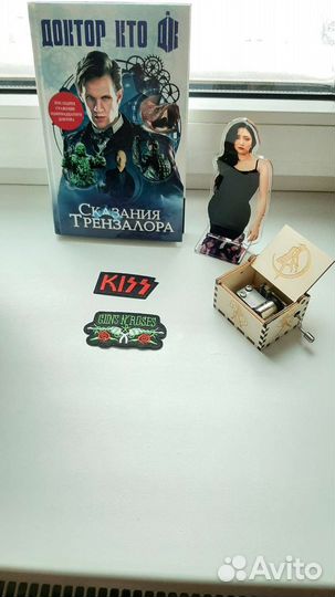 Плакаты Аниме, k- pop, бижутерия, Доктор Кто