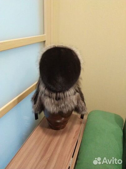 Женская шапка