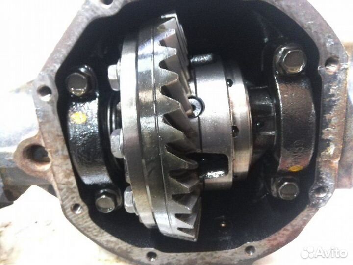 Редуктор передний Nissan Pathfinder YD21 VG30E