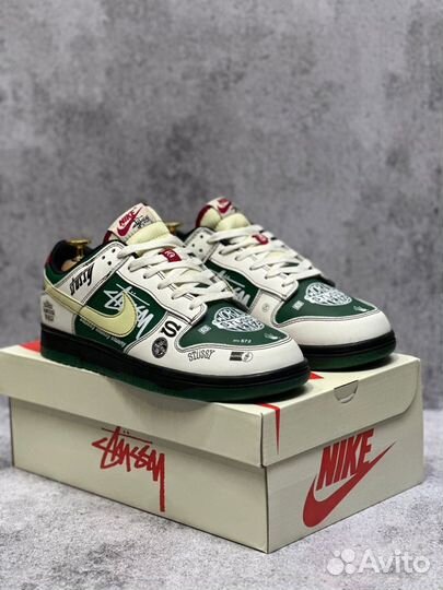 Кроссовки Nike SB Dunk Low x Stussy BMW M3