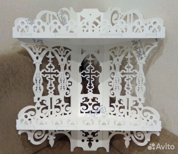 Полка для икон деревянная резная