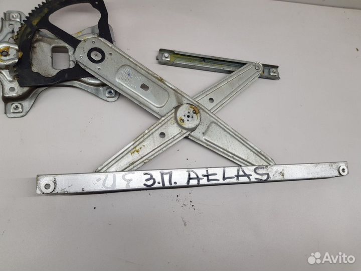 Стеклоподъемник электрический задний правый