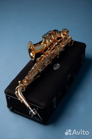 Саксофонист на праздник