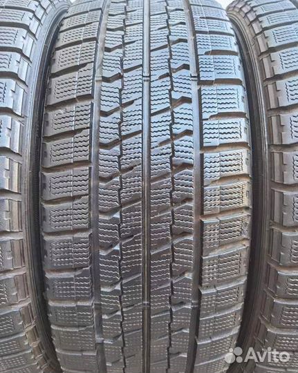 Goodyear Ice Navi Zea II 215/55 R17 94Q