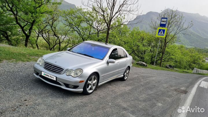 Mercedes-Benz C-класс 1.8 AT, 2004, 332 150 км
