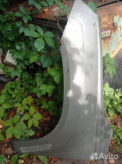 Крыло skoda карок 2021