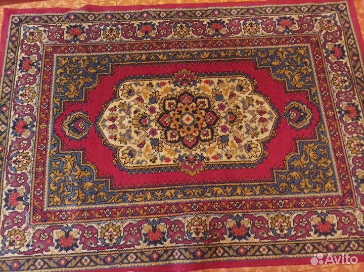 Ковер шерстяной