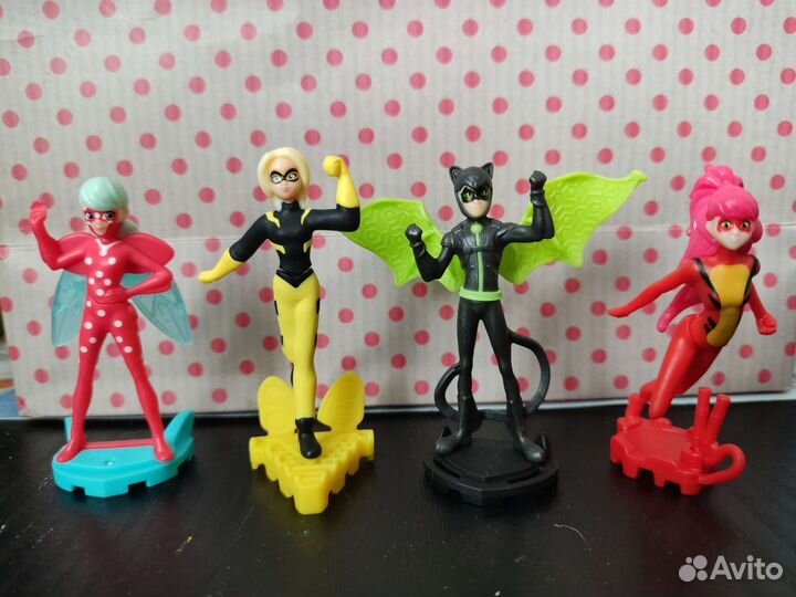 Киндер игрушки леди баг