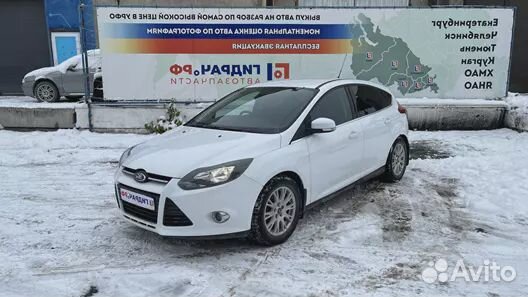 Стекло двери задней левой Ford Focus 3 1706322