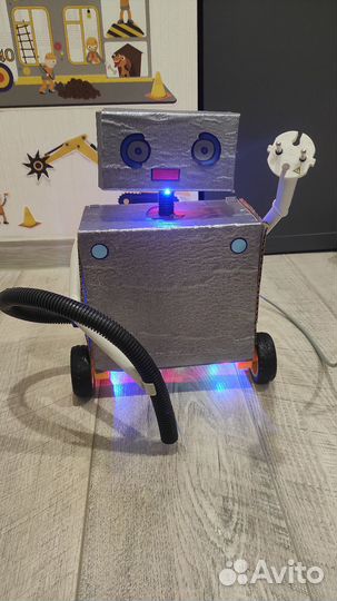 Пoделка робот-пылесос