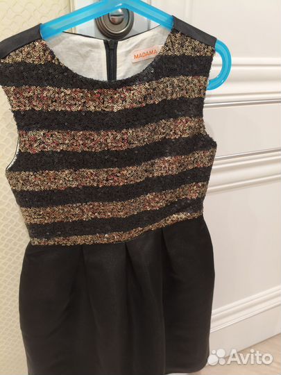 Нарядное платье для девочки 146