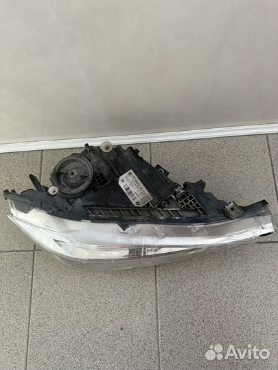 Фара правая BMW f30