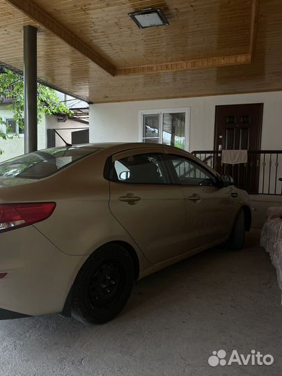 Задний бампер kia rio 3