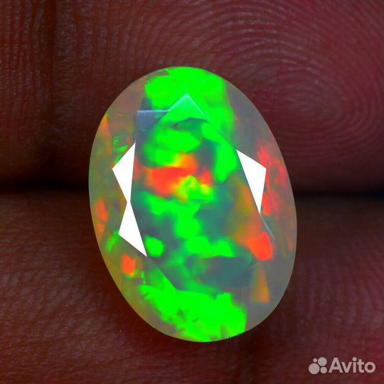 Опал натуральный 3,68Ct 14X10м VVS Радужный
