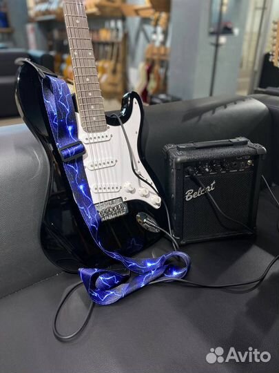 Комплект Электрогитара+Комбик+Провод+Ремень+Медиат