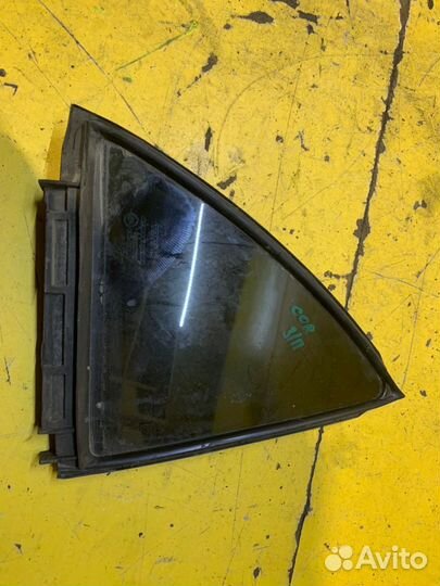 Форточка задняя правая Toyota Corolla 2006 - 2013