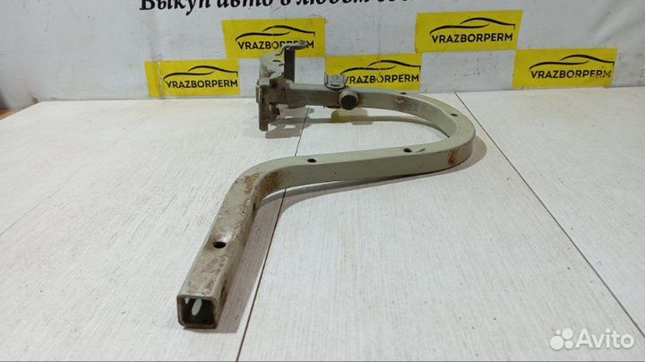 Петля крышки багажника Kia Spectra