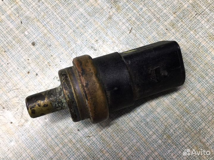 Датчик температуры термостата Ауди A6 C5