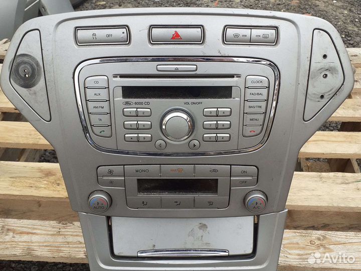 Магнитола Ford Mondeo 4