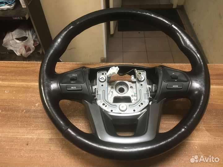 Руль Kia Rio 3 дорестайл кожа, подогрев тертый