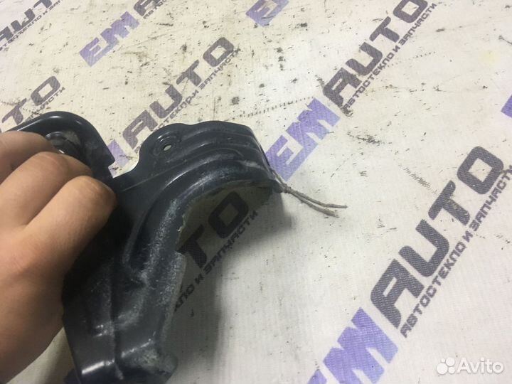 Кронштейн блока ABS Опель Вектра Ц