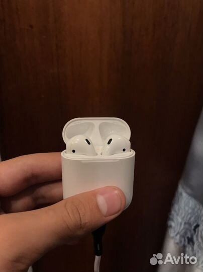 Airpods 1