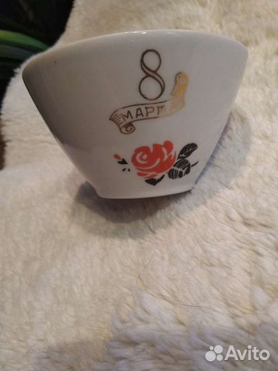 Чашка фарфоровая 