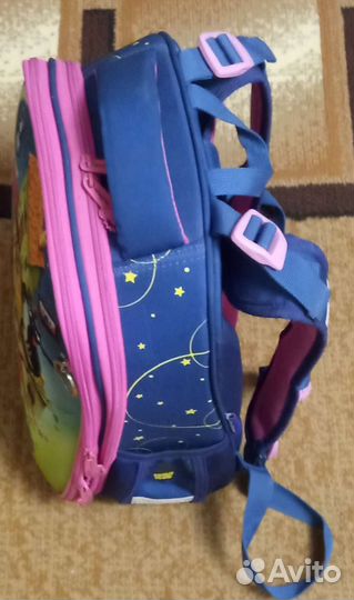 Рюкзак школьный с ортопедической спинкой