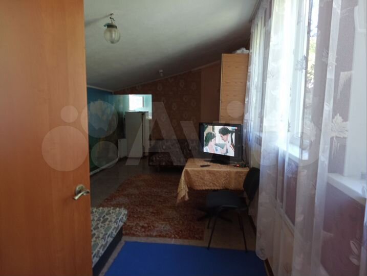 Дом 30 м² на участке 5 сот.