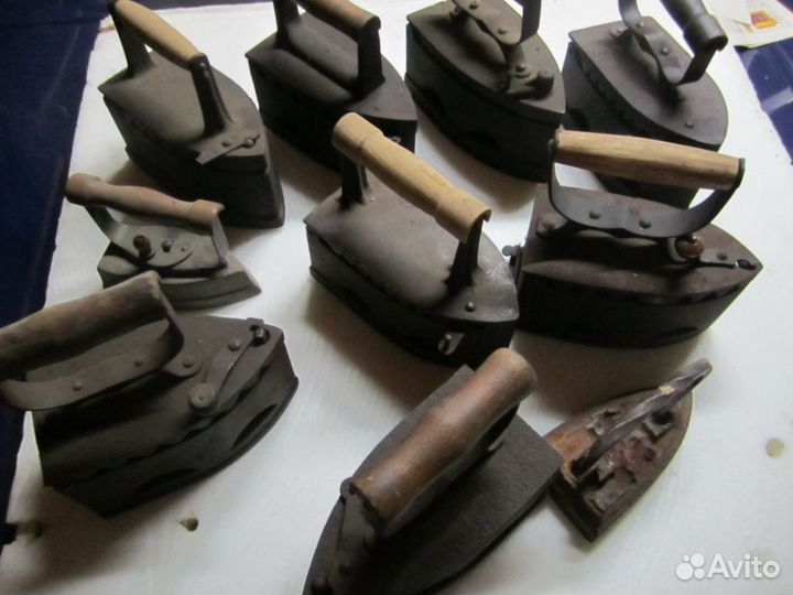 Утюг чугунный