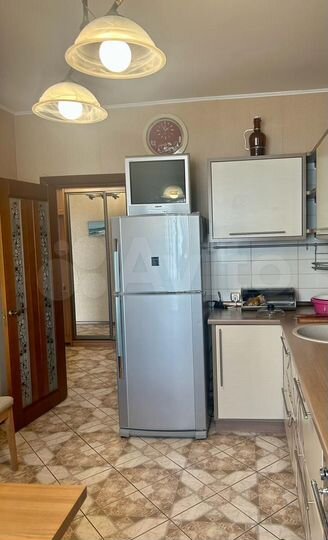 2-к. квартира, 60 м², 8/10 эт.